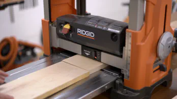 An edge grain cutting board.