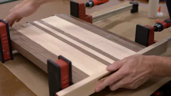 An edge grain cutting board.
