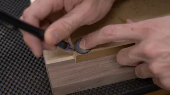 An edge grain cutting board.