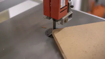 An edge grain cutting board.