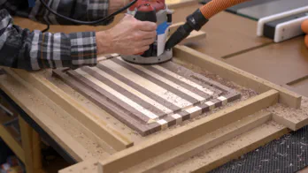 An edge grain cutting board.