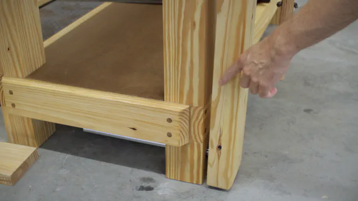 Roubo workbench leg-vise build.