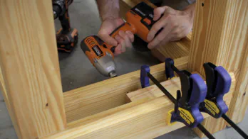 Roubo workbench leg-vise build.