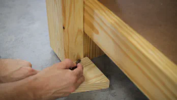 Roubo workbench leg-vise build.