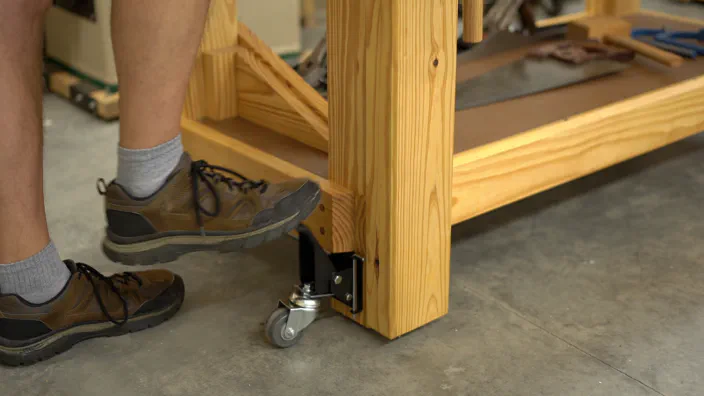 The vise handle is attached.